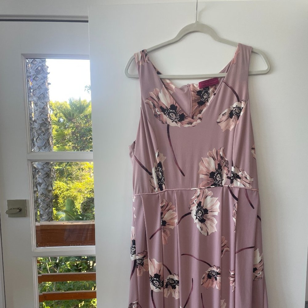Melissa Massee Purple Dress with Pink Floral Print, V-Neck, Sleeveless,‎ XL